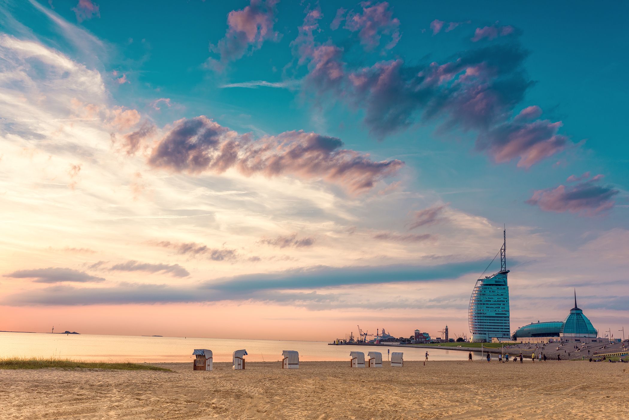 Sonnenuntergang Bremerhaven + Columbus Center